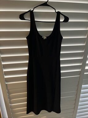 Leith Black Midi Scoop Neck Dress
